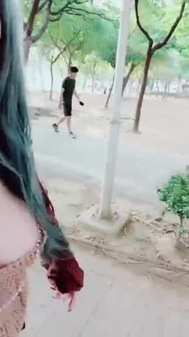 色胆包天的台妹~【超辣网红小婕】户外各种露出勾引路人~~超辣网红小婕 20221116-144958-140