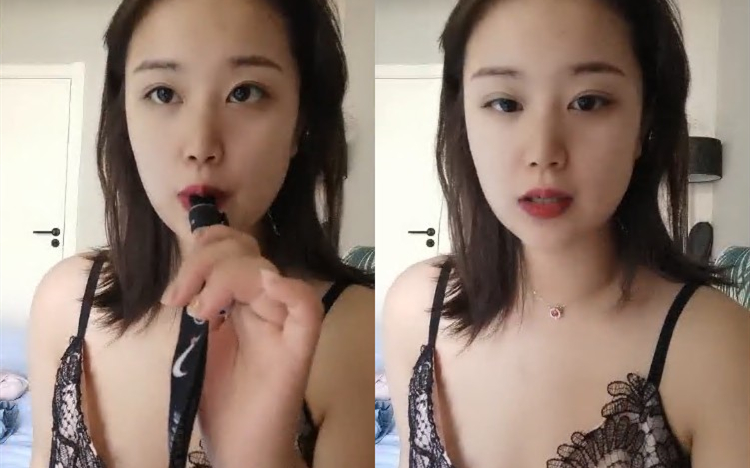 在家诱惑狼友情趣装扮很性感听狼友指挥漏出