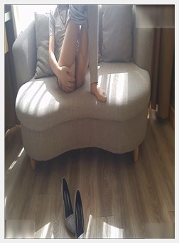 出差去总公司开完会和淫骚女秘书衣服都没脱房间内各式狂插