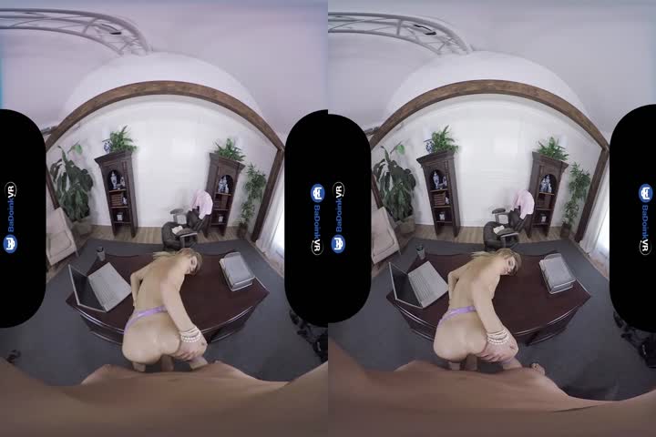 BaDoink Boss VR Natalia Starr Wan To Get Fucked In the Ass