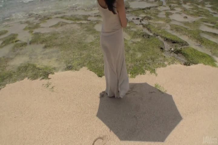 堆积的熟女幽谷 Maki 获取日本饼户外