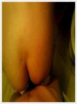 居家浴室激情啪啪 被大鸡巴後入爽得内射淫叫不止