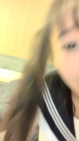 2021 12 3，姨妈期间也要上场，【泡泡咕】，双马尾颜值女神，极品小仙女，粉嘟嘟胴体，超嗲娃娃音，每晚诱惑不断