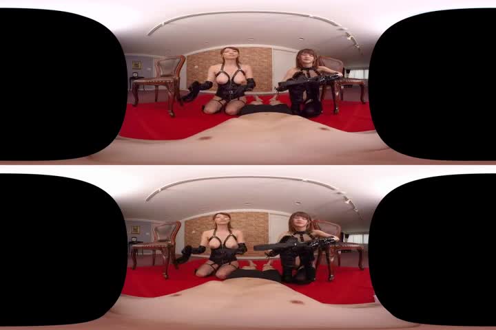 W痴女M男调教 ヒール踏み、唾饮み、バラ鞭、ろうそく垂らし、革手袋手コキ