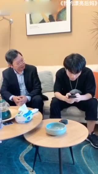 高颜我的漂亮后妈 偷操爆乳骚货后妈