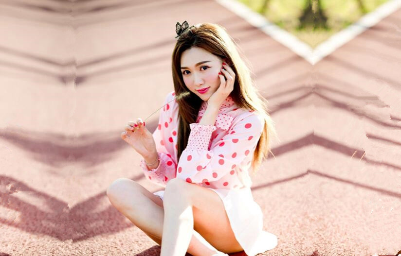 高挑性感美女姐姐偷情小鲜肉干一阵又到床上搞各种体位激情四射