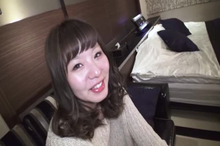 ツインテール水着むすめの潮吹き生ハメ！