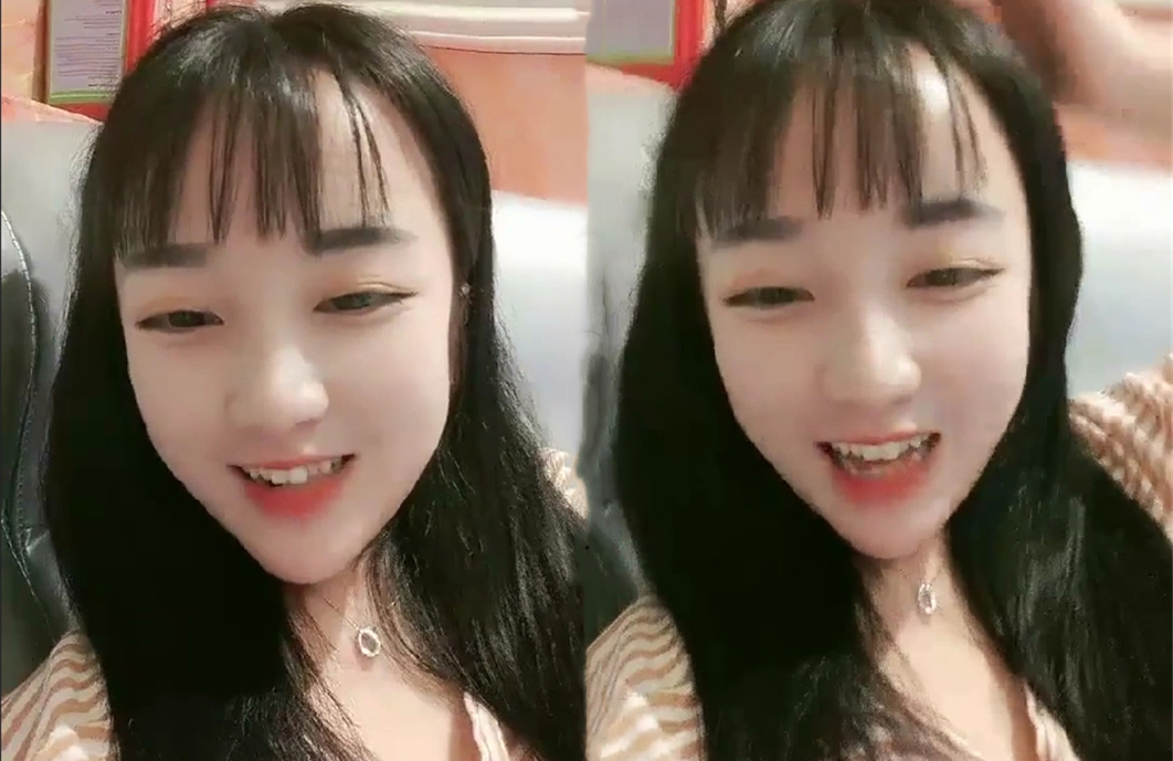 童颜巨乳两个妹子KTV唱歌厕所露奶，双女互舔奶子轮流口交舔弄，大白奶子非常诱人