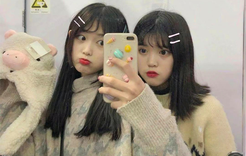 极品双飞户外勾搭两个小骚货小姐姐回家玩双飞沙发翘美臀排排操挨个操无套轮操爽到高潮迭起