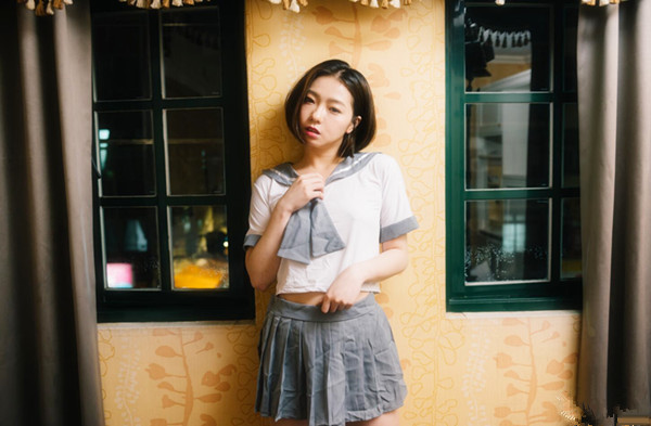 超正女学生被老师疯狂侵犯