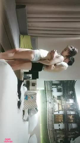 20211029 战神小利高品质探花极品外围，满背纹身顶级美臀，腰细胸大肥臀骑乘猛顶，往死里猛插妹子搞疼了 2