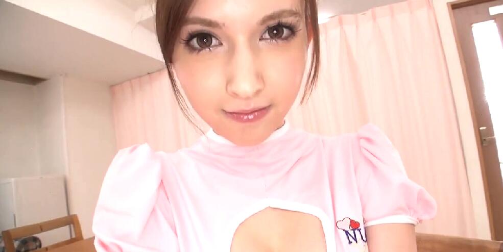 中俄混血瀧澤蘿拉的護士服初體驗吹含吸舔摳樣樣都舒爽