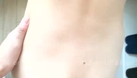 如何日常颜射大学生小女友