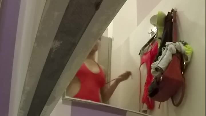 高颜值长相甜美短发妹子露奶露逼诱惑露出大奶掰开逼逼非常粉嫩诱人A