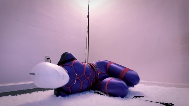 紫色紧身衣的自我束缚（下）