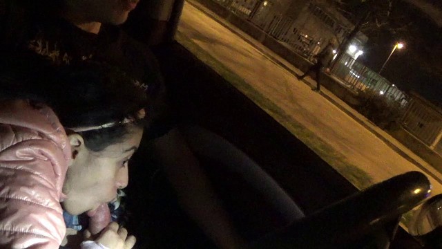 隔离期间在警察局前公开三人性交！！！