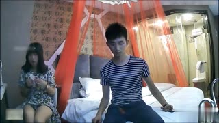 [酒店偷拍] 白嫩美乳妹妹和王氏兄弟约会~等不及女友准备好就直接开干噜!!