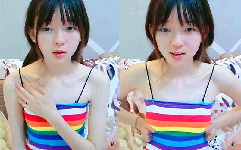 小情侣恩爱日常无毛小穴看起来很嫩多汁可口好想吸一口