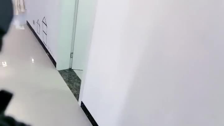 性感女同事假装喝酒被脱衣服硬上~性感女同事假装喝酒被脱衣服硬上