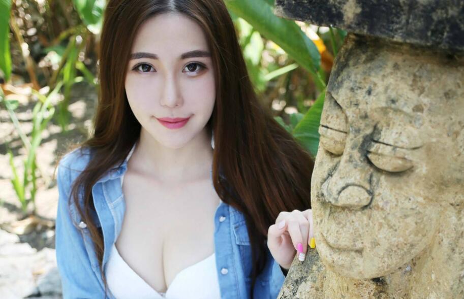 再约邻家人妻少妇淫蕩小濕穴 各種姿勢抽插