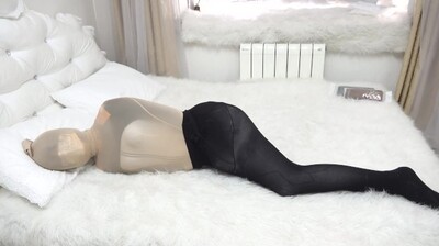 全包蚕茧式紧缚调教，体验极致包裹下的羞耻高潮