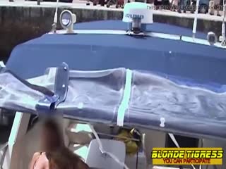 2AmateurFlashingLesbianinMa