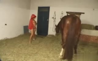 “马色情在lop公鸡吸吮场景与一个金发妻子