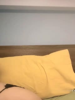 苗条妹子性感露奶装洗澡诱惑，苗条身材揉搓奶子洗澡自摸非常诱人