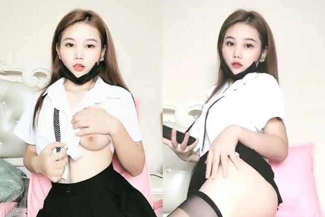 要喝波波奶茶清纯高颜值妹子自慰诱惑拨开丁字裤特写跳蛋震动粉穴手指扣逼