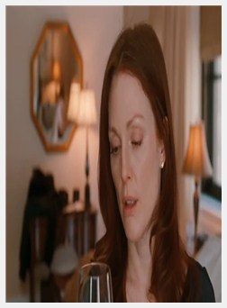 阿曼达·塞弗里德，朱丽安·摩尔，妮娜·杜波夫 克洛伊