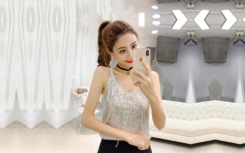 大学舞蹈系学生骗男友说出来跟闺蜜逛街真刺激