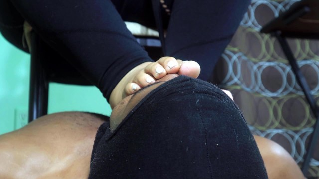 预览Godess奴隶训练课程闻起来脏兮兮的臭拖鞋（脚臭极了）