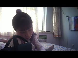 三贱客之牛奶哥搞完朋友的老婆再搞人家上大二的女儿