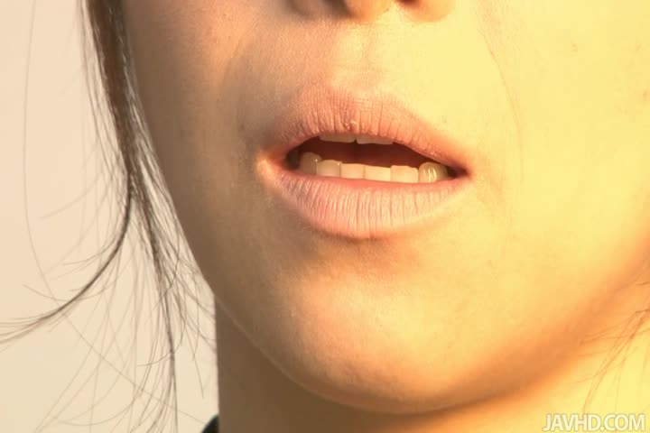 家庭主妇北条 Maki 给强盗，他想要什么