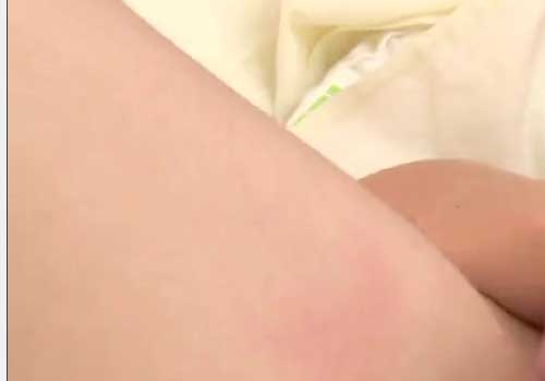 impressive-sexy-brunette-pleasures-exciting-pussy-masturbation