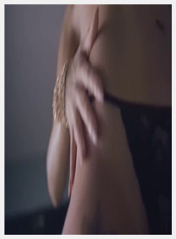 黛咪玫瑰-克洛伊撒克逊人