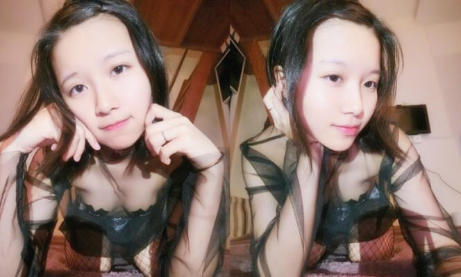 粉嫩少女布丁大法性感黑丝袜樱桃小手扣穴穴震动棒玩弄阴蒂哇插射好多黏稠淫液粉嫩的逼逼来舔么