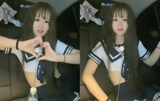 橙橙小罗利学生制服夜晚户外露出跪地爬行假吊后入抽插坐小板凳跳蛋塞入自慰