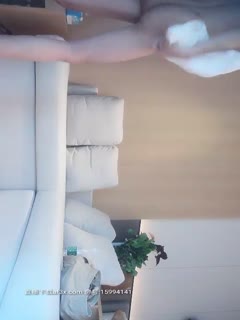 午夜寻花下午场再约包臀裙骚女TP啪啪，洗完澡沙发调情扣逼上位骑乘猛操