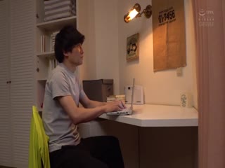 召喚出的夢魔憑依在巨乳姊姊身上毎日持續近親中出搾精性活 JULIA