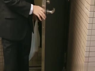 与烂醉搞错房来我家的隔壁絶伦美人妻做爱到早上 葵司