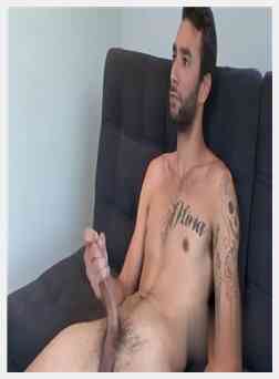 布赖恩亚当斯抽搐他的公鸡在色情试镜