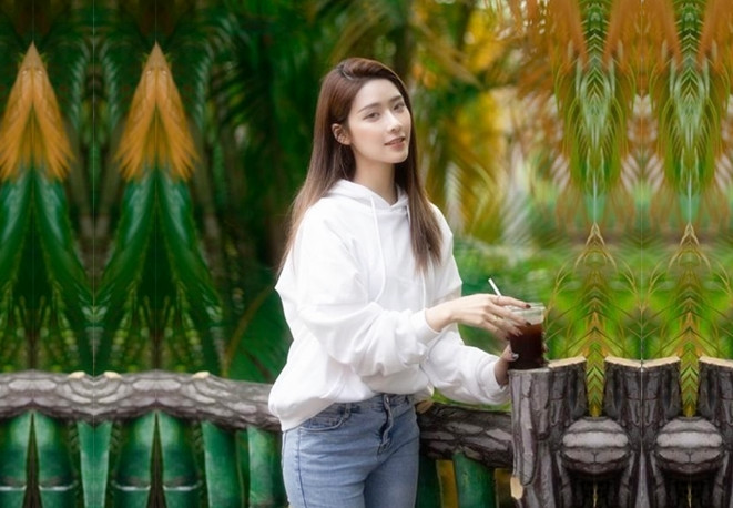 约战人妻近景特写骚穴抽插阴唇微张骚浪饥渴一通发泄小伙开心惨了