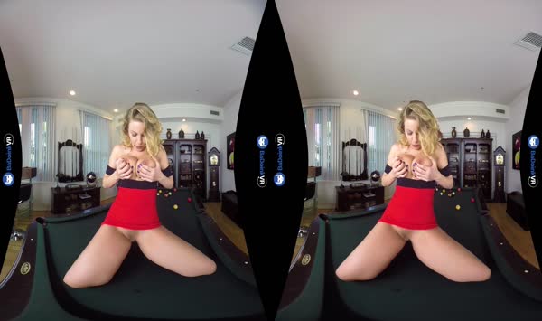 布兰妮安珀骑马