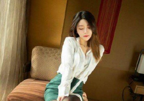 国产骚妻各种丝袜黑丝白丝撕破抠逼口交上位骑乘后入水很多忍不住内射不容错过