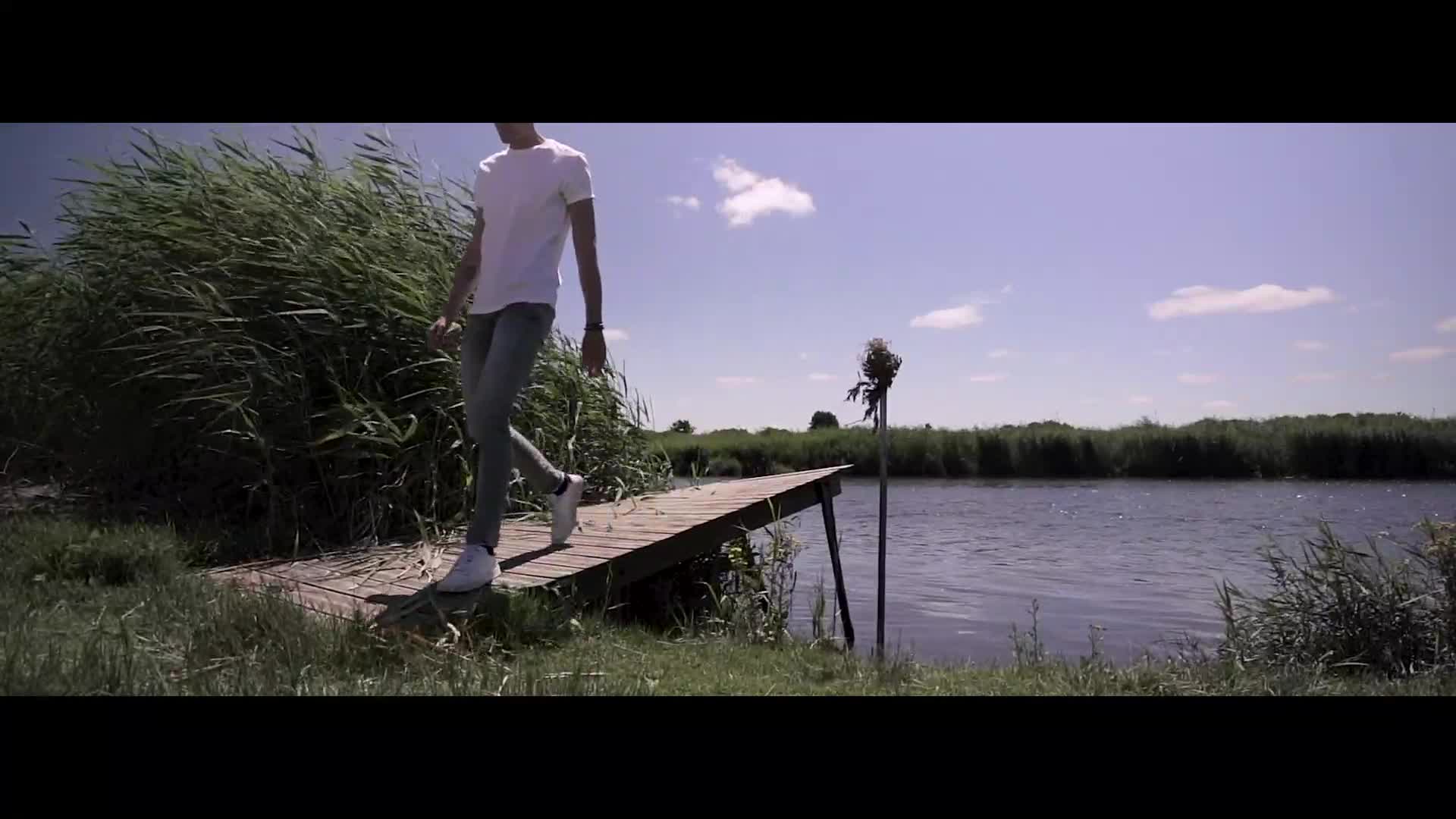 大佳作乳交激烈狠吃完甜再干一炮 new