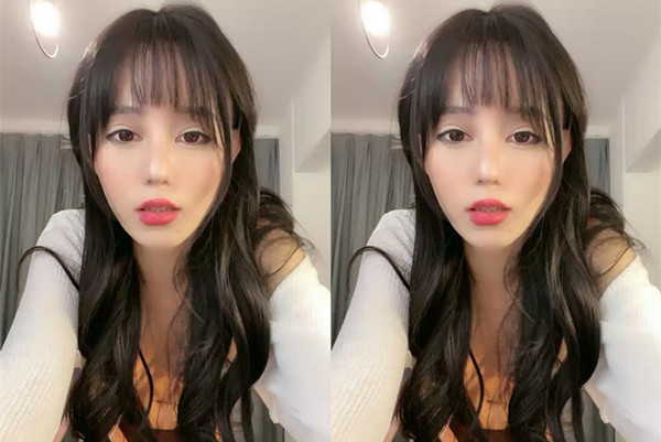 爆乳细腰网红美女多毛骚逼厕所尿尿