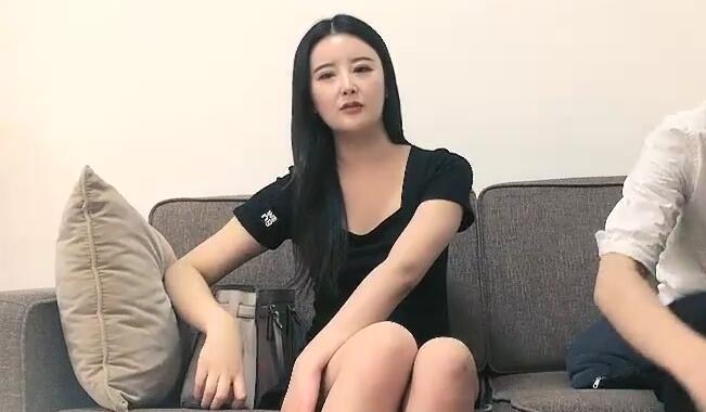 午夜寻花高颜值女神激情打炮漂亮爆乳一顿抽插拼命猛操