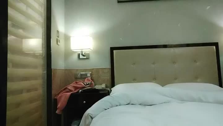 1022zb022探探寻欢啪啪第一场20211018