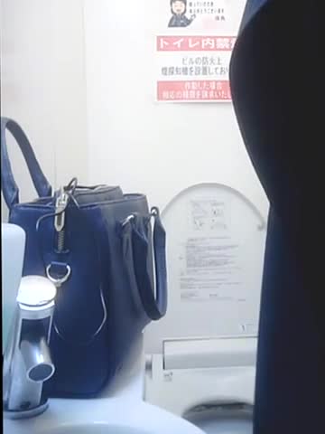 ZAY21022603~1~美女コンビニトイレ0503